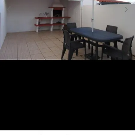 Casinha Res Do Chao Na Nazare Com Quintal E Barbecue Villa Exterior photo