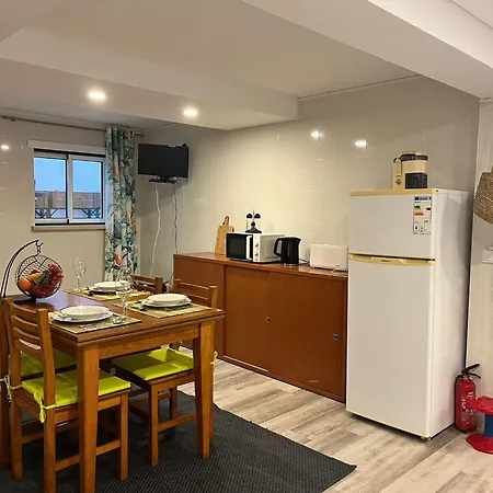 Casinha Res Do Chao Na Nazare Com Quintal E Barbecue Villa Exterior photo