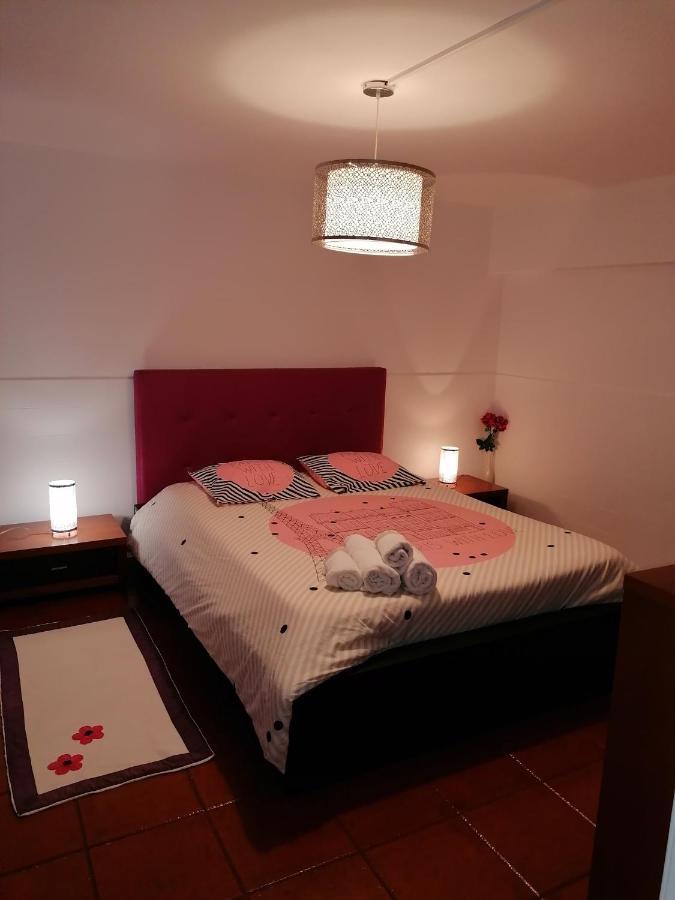 Casinha Res Do Chao Na Com Quintal E Barbecue Holiday home *