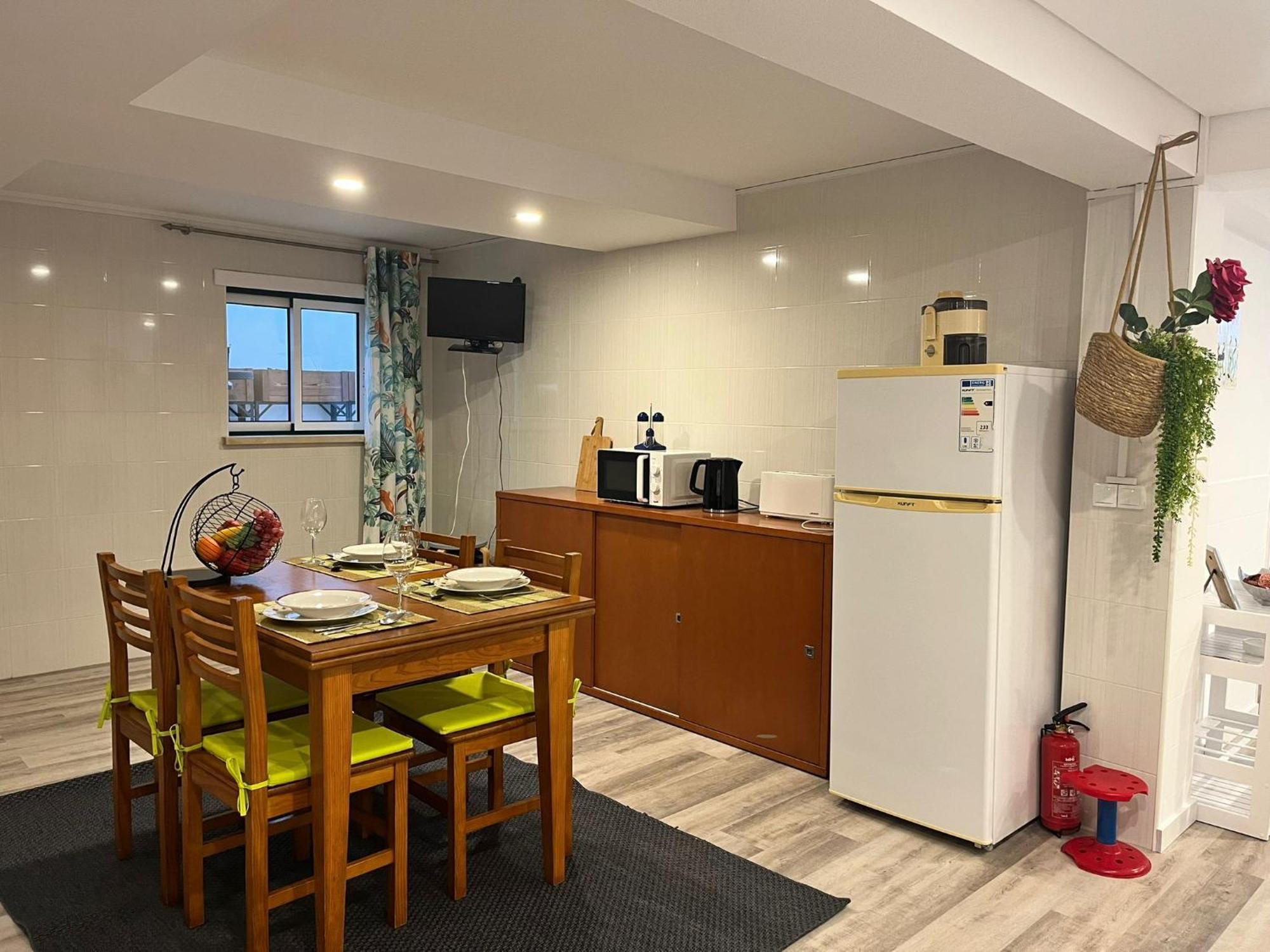 Casinha Res Do Chao Na Com Quintal E Barbecue Holiday home *
